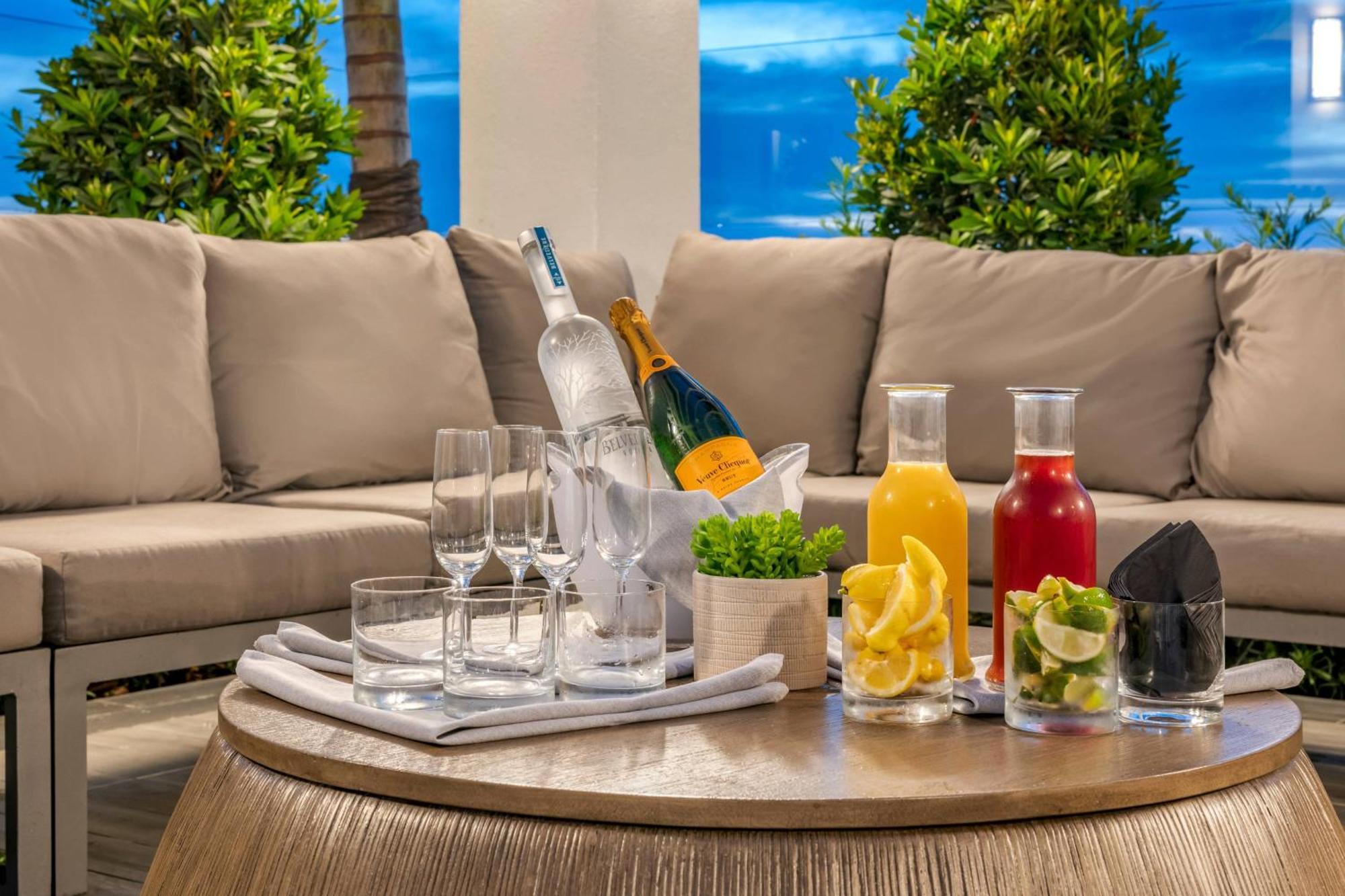 Courtyard By Marriott Fort Lauderdale Downtown Экстерьер фото