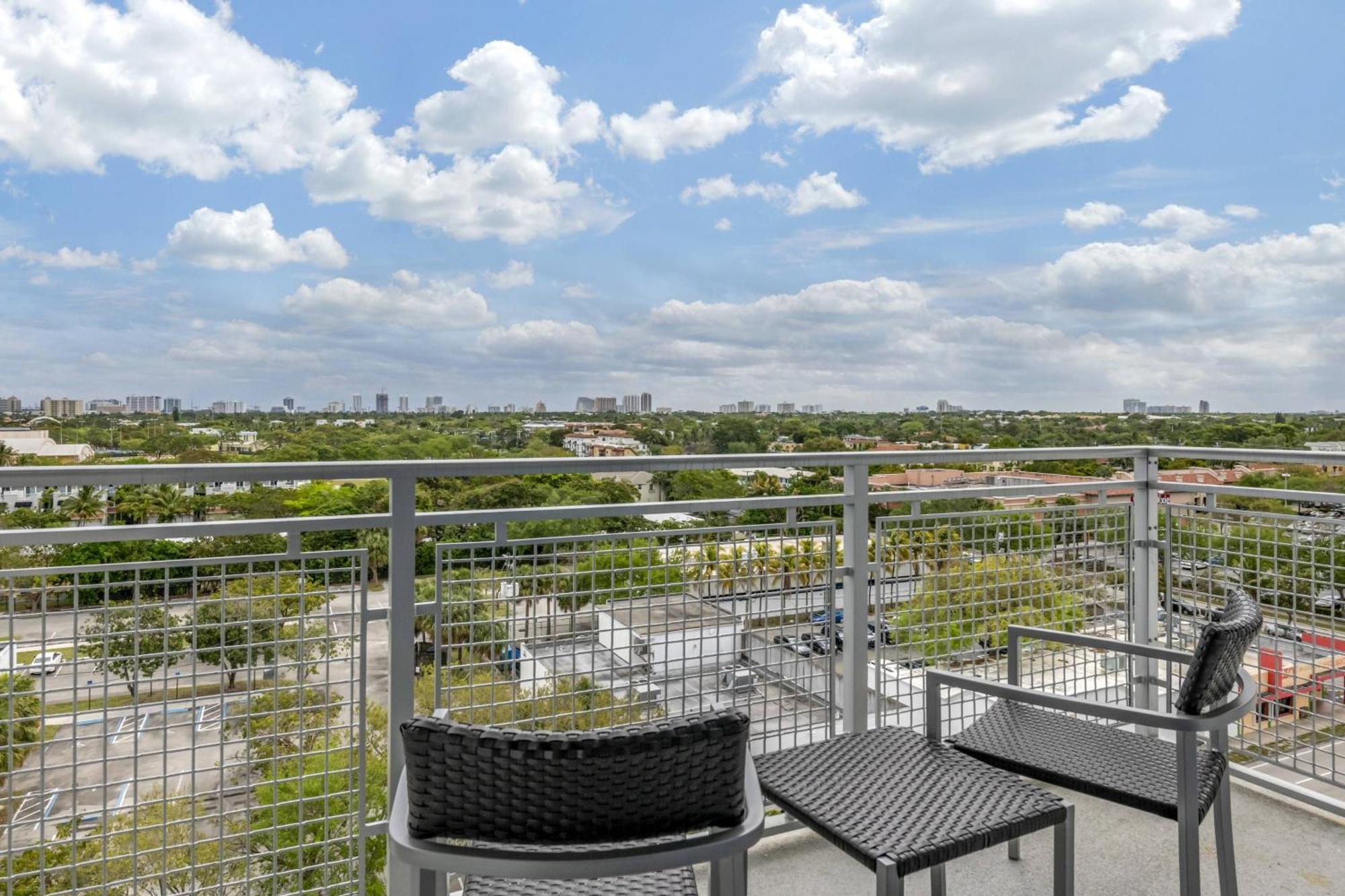 Courtyard By Marriott Fort Lauderdale Downtown Экстерьер фото